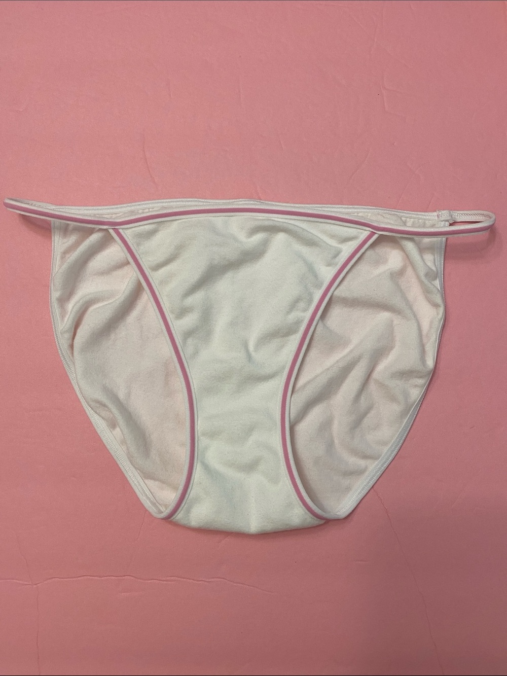 Y2K 2004 VS Pink string bikini rare vintage